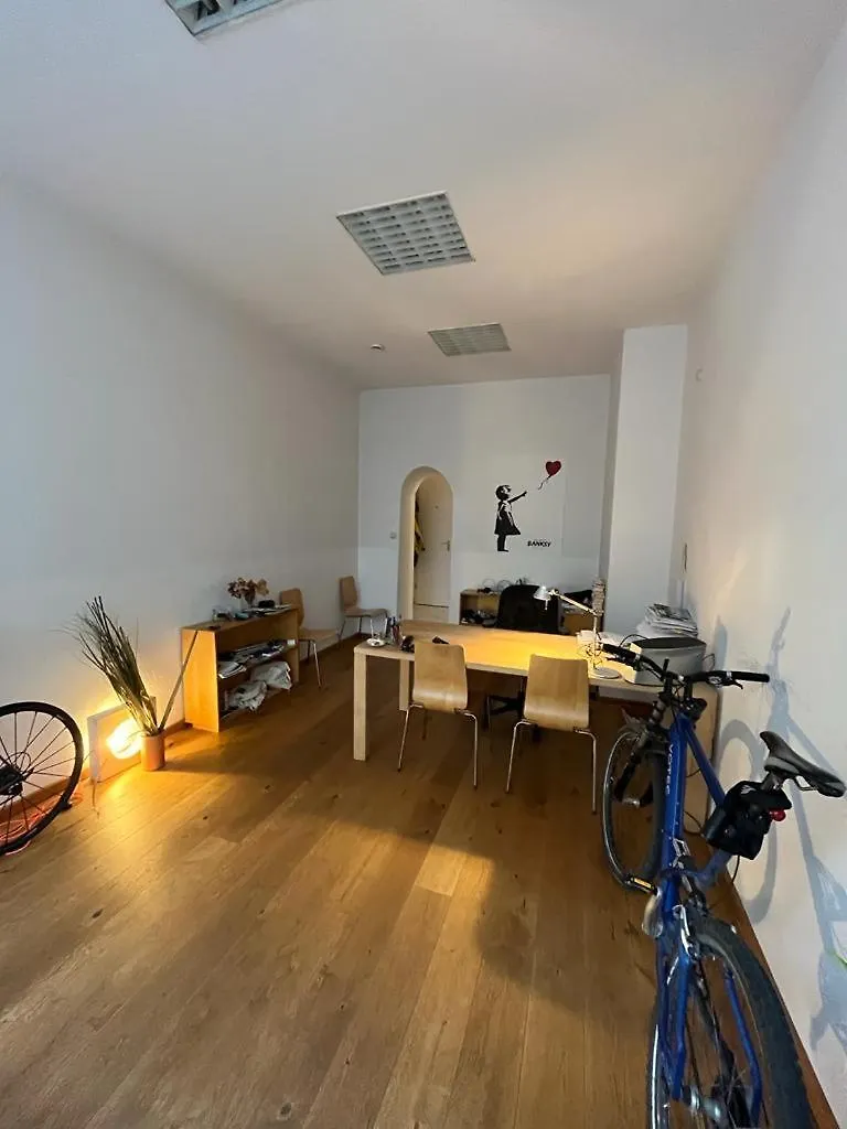 Apartment Grosse Wohnung In Der Isarvorstadt Munich